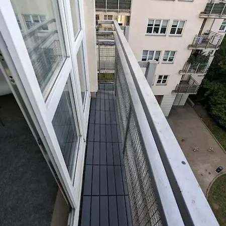 Relax Centrum Lux Mattress-bath-netflix Апартаменты Варшава