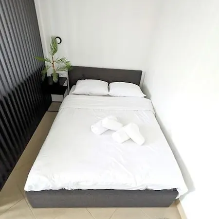 Relax Centrum Lux Mattress-bath-netflix Apartament Warszawa